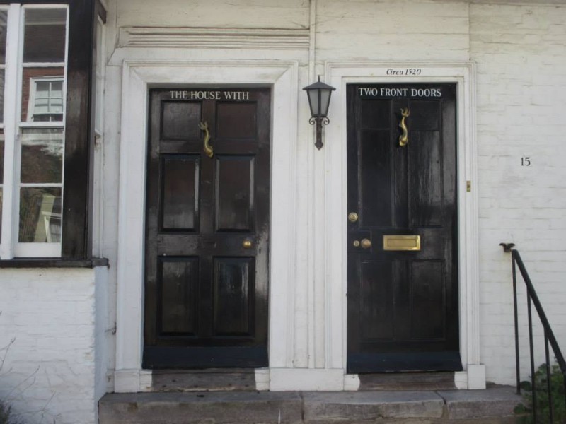 Mermaid Street doors - history at a glance